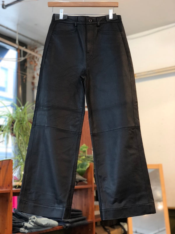 Cropped Leather Trouser