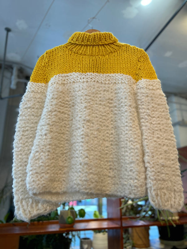 Iounn Hand Knit Sweater