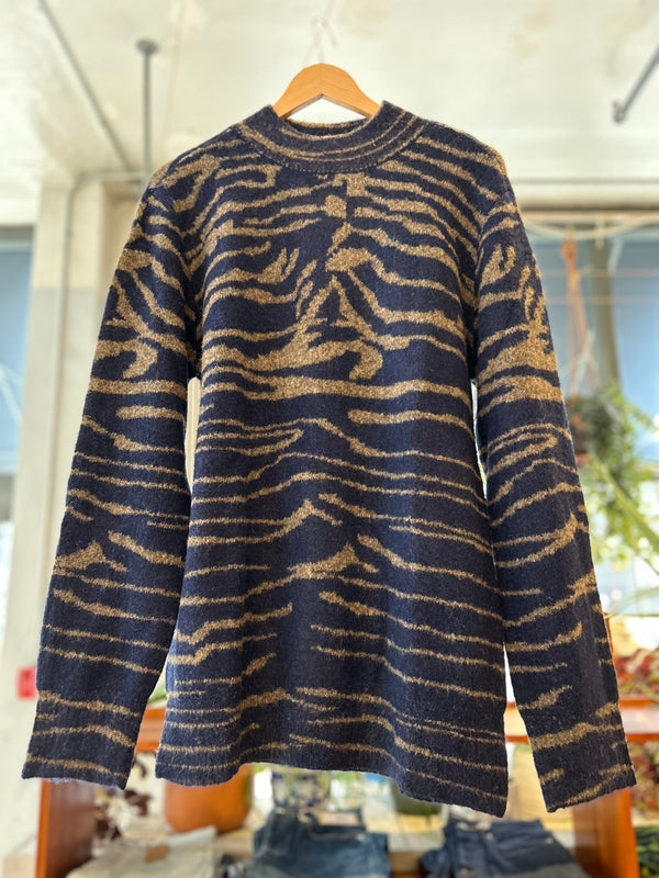 Apollon Sweater