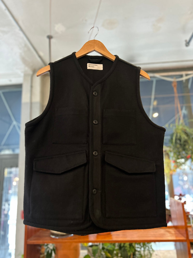 Four Pocket Gilet - Black