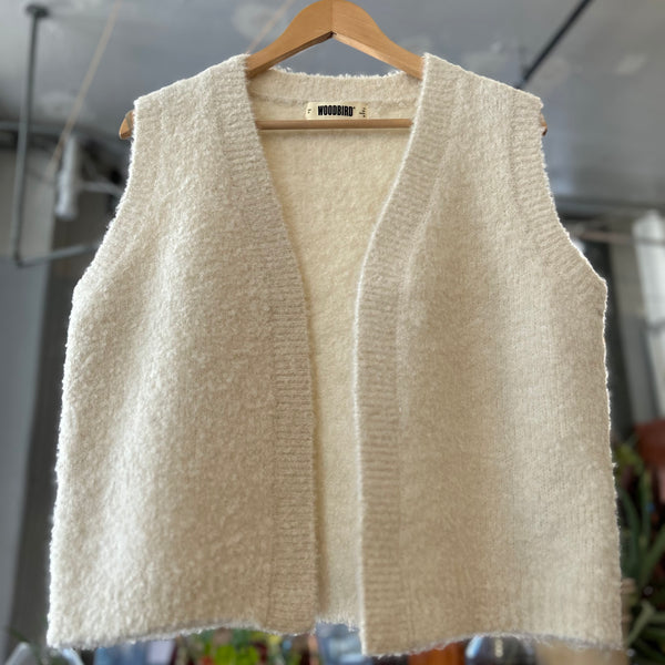 Eva Teddy Vest – The Block Vancouver