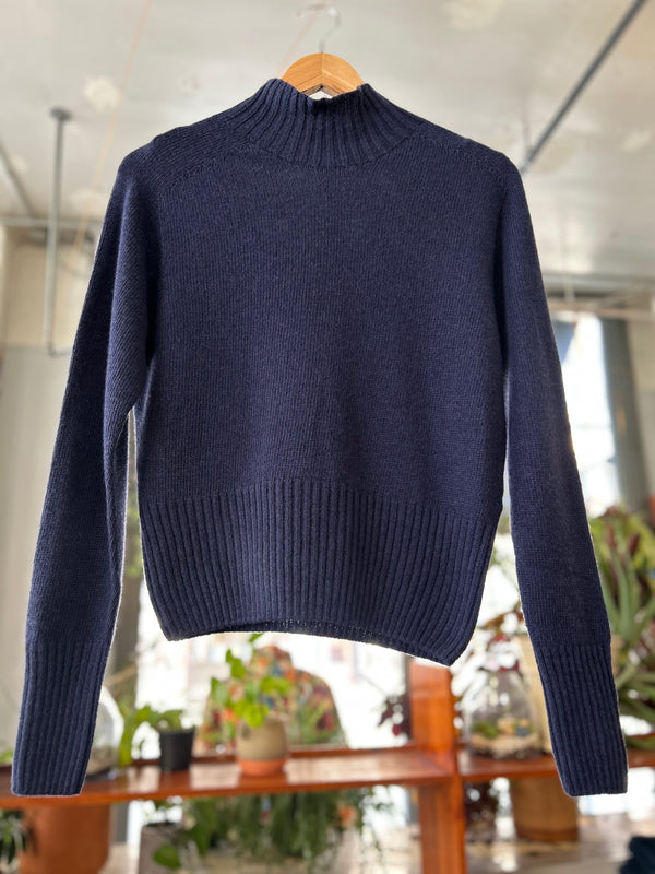 Bryter Knit Sweater - Navy