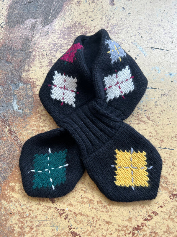 Slotted Scarf - Black Argyle