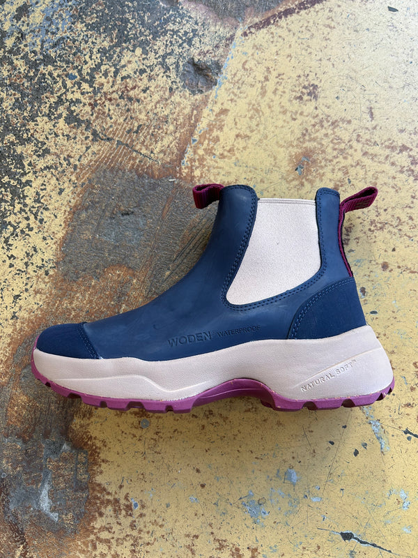 Siri Waterproof Boot - Navy/Taupe