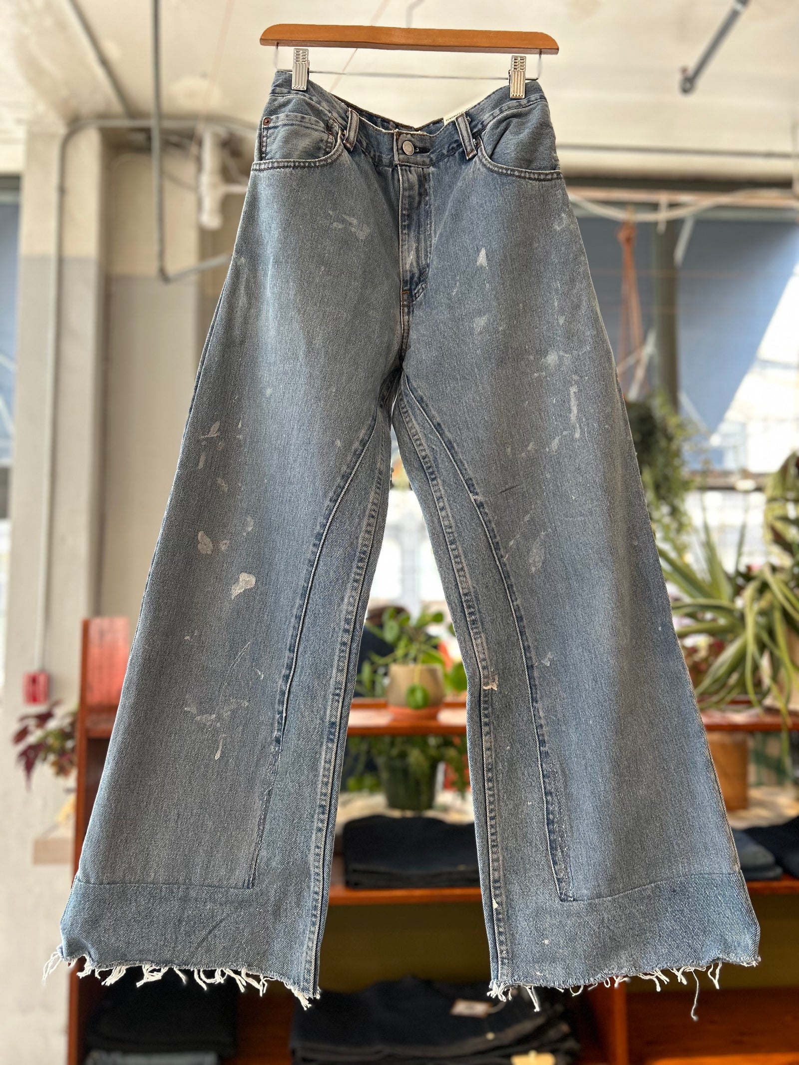 【Raucohouse】Noice rivet incision denim pants Raucohouse