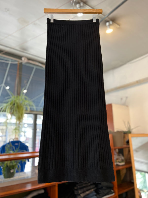 Rib Knit Skirt - Black