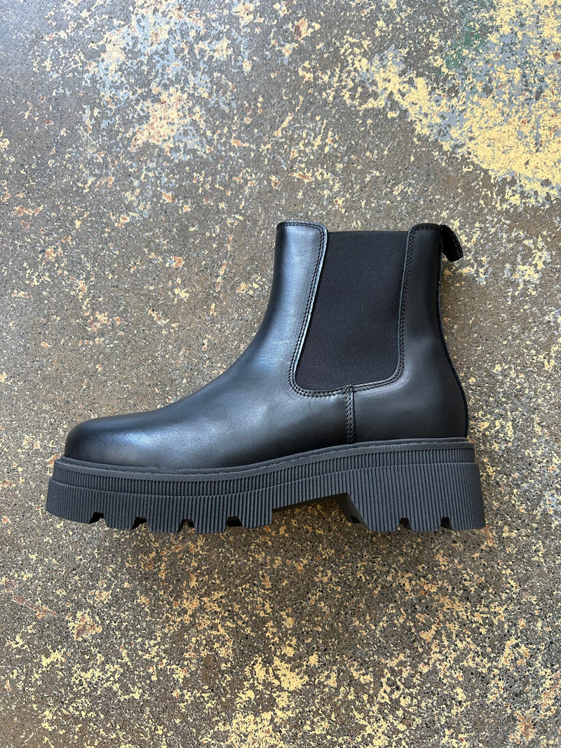 Sanna Chelsea Boot