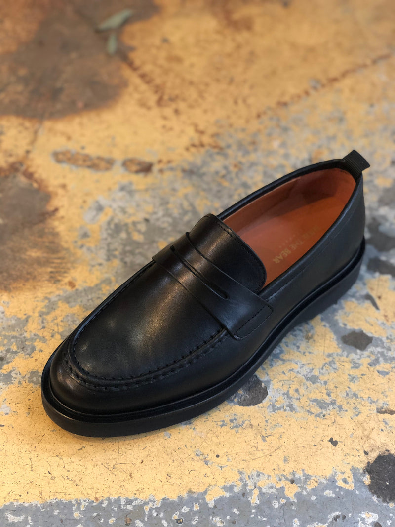 Cosmos Loafer