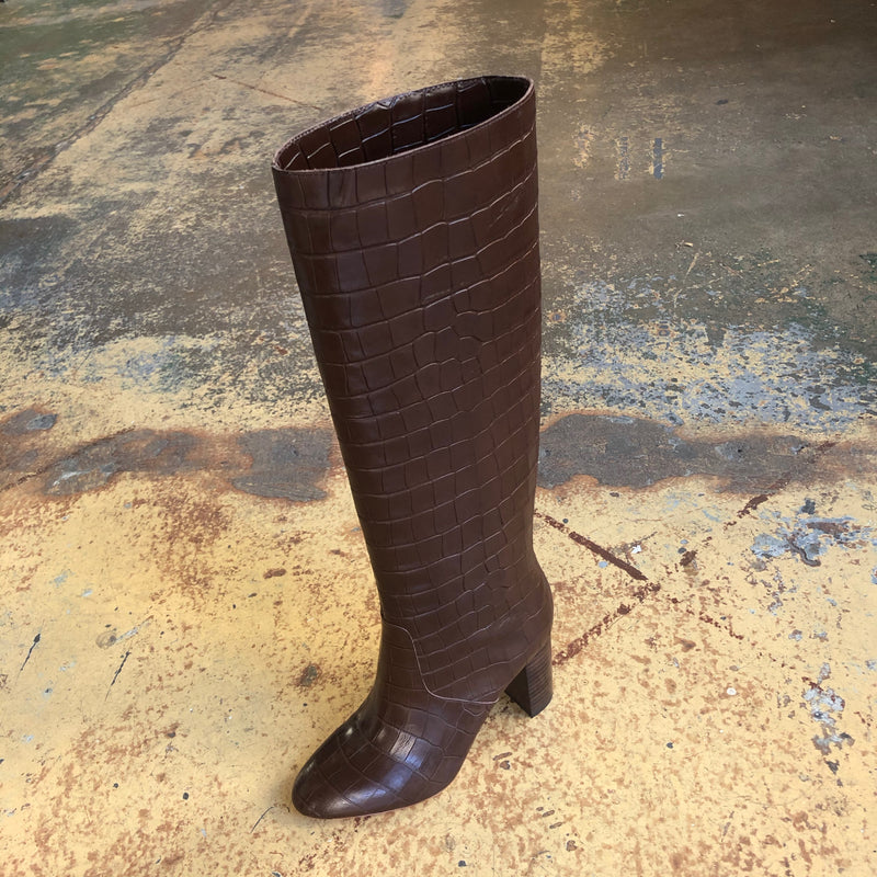 Goldy Boot