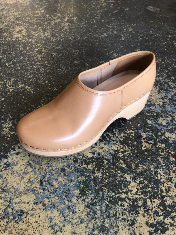 Lauren Clog